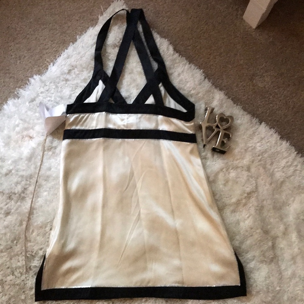 ❗️LAST CHANCE❗️ Gorgeous dressy top by Kenzie - Picture 4 of 4